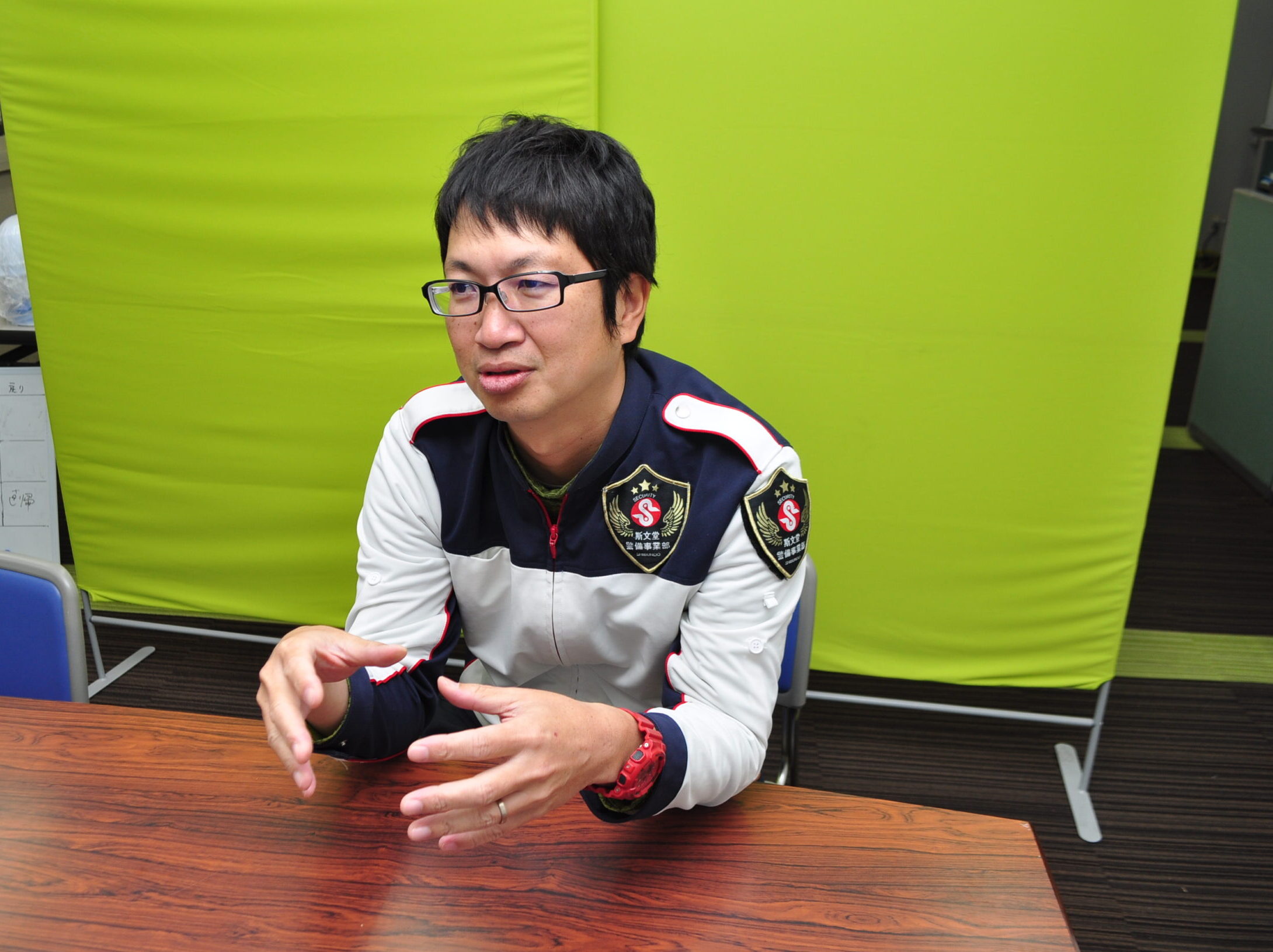 採用担当者の兒島和志さんに斯文堂警備事業部での働きやすさのワケを聞きました