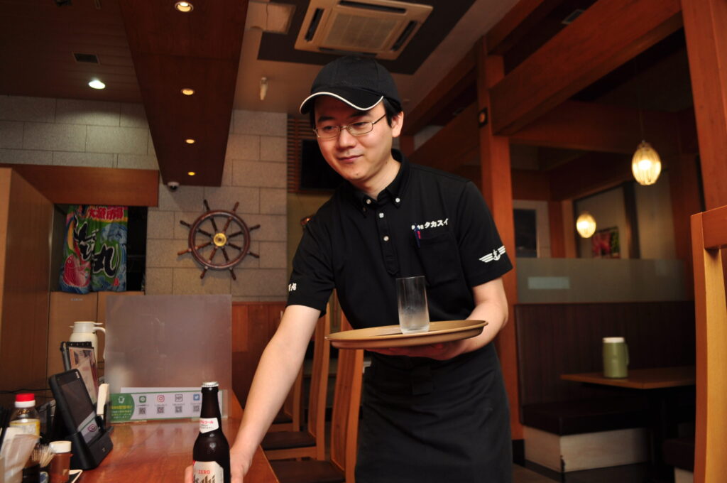 ホールスタッフ(大漁市場 こんぴら丸 谷山本店)