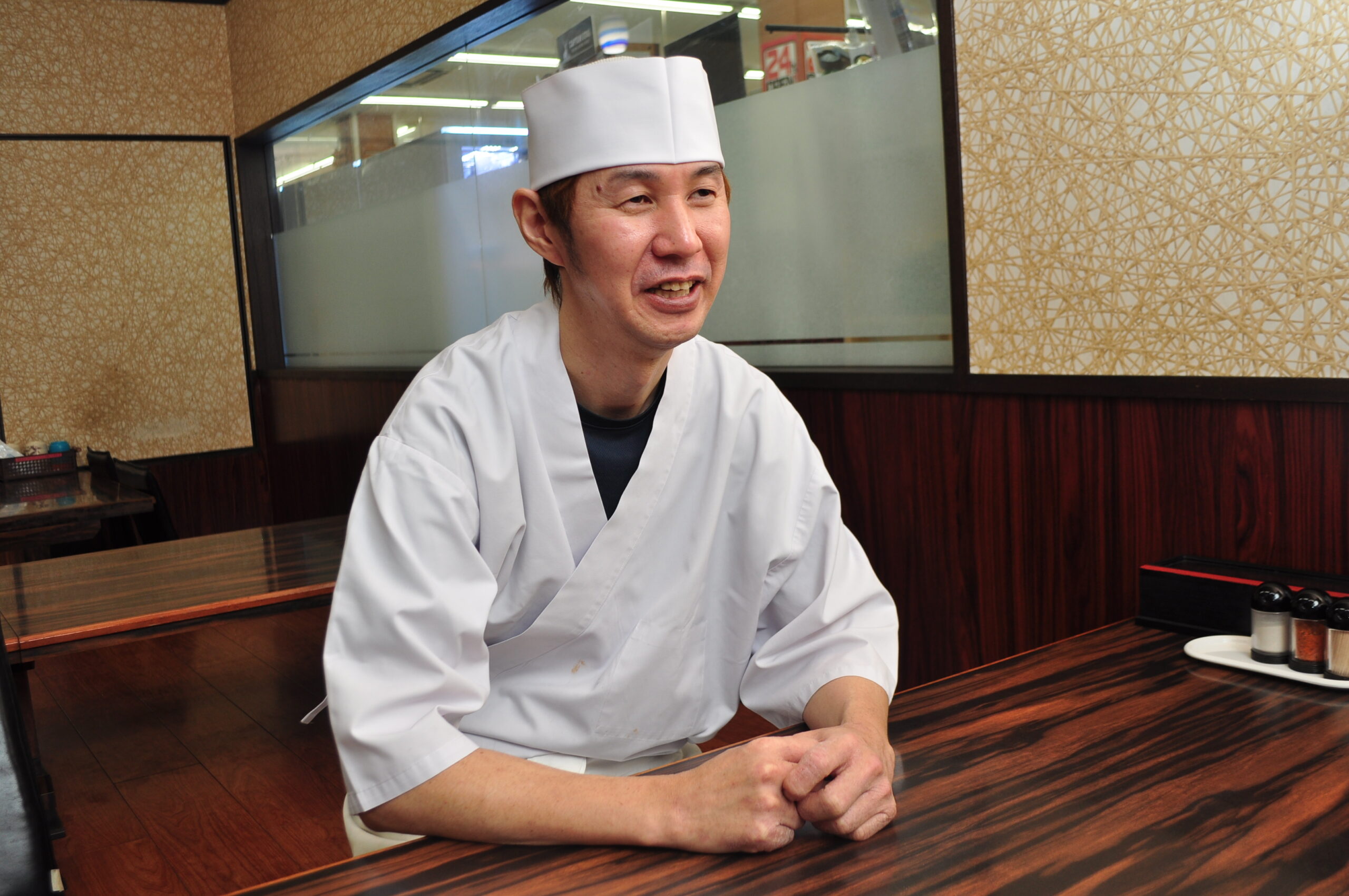 末廣さんのこれまでの職歴を教えてください。