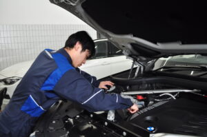 自動車整備・修理工((株)イデックスバイエルンモータース)