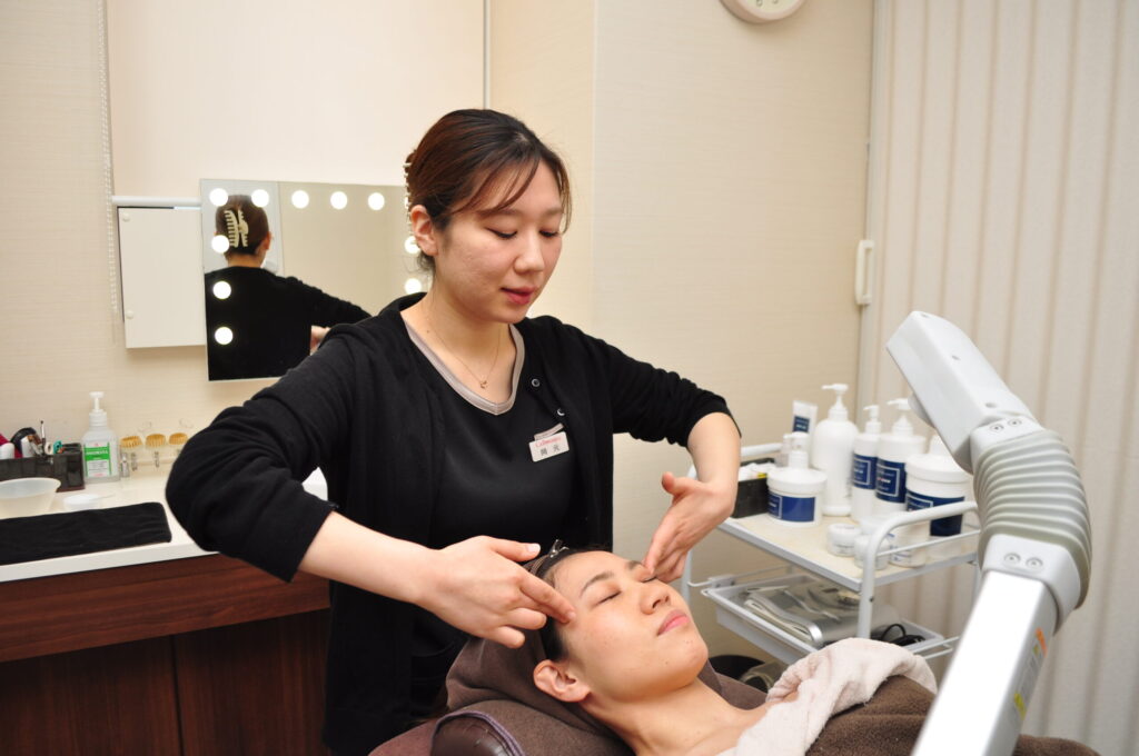 エステティシャン(フェイシャルエステティックサロン セルモージュ)